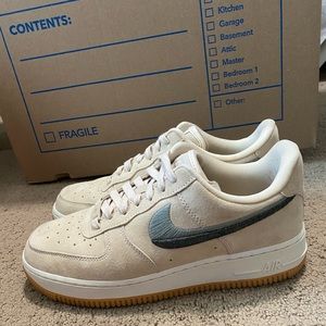 Air Force 1s womens size 8